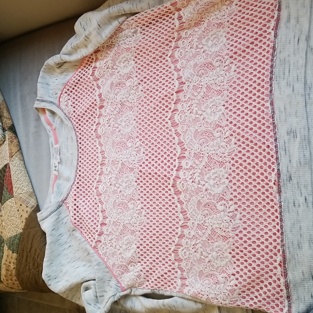 Lacey sweatshirt